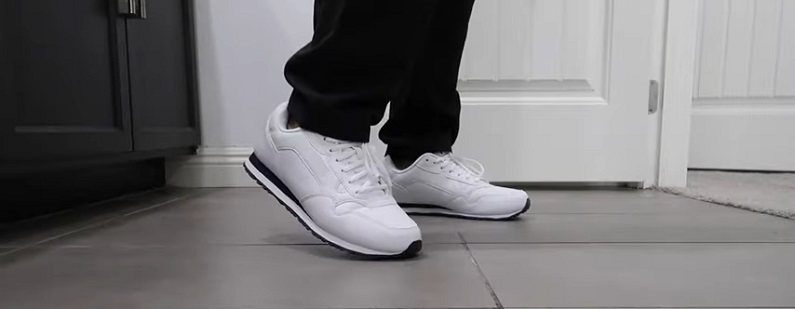 How to select best tennis shoes for vet techs