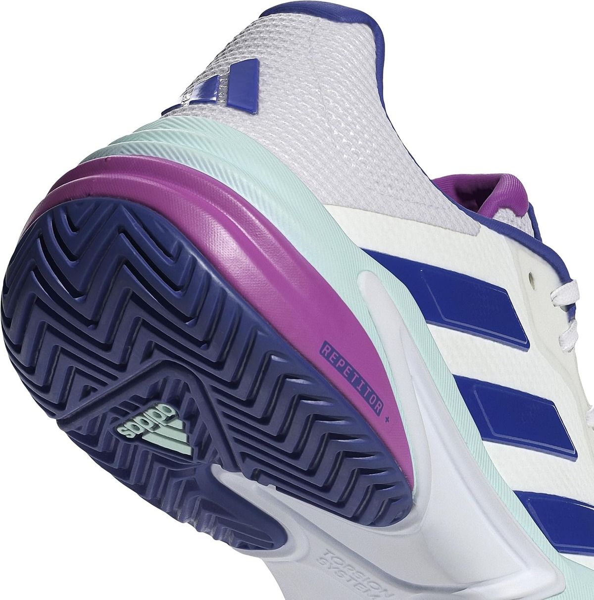 Tennis shoe herringbone outsole tread pattern